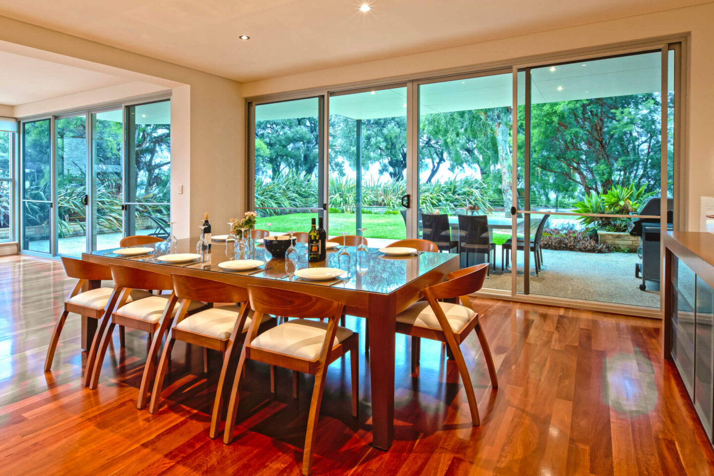 House 07 | Regency Beach Club